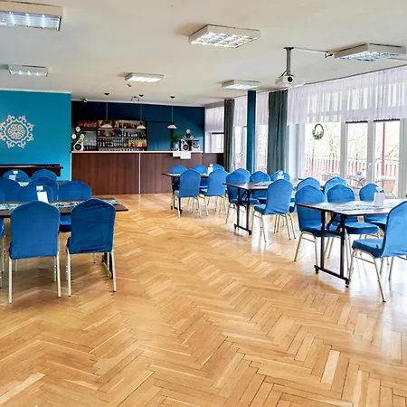 Osrodek Wczasowy Klos 假日公园 维斯拉