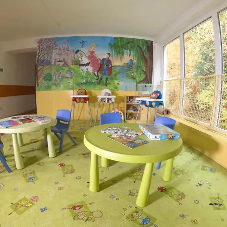 Osrodek Wczasowy Klos 假日公园 3*